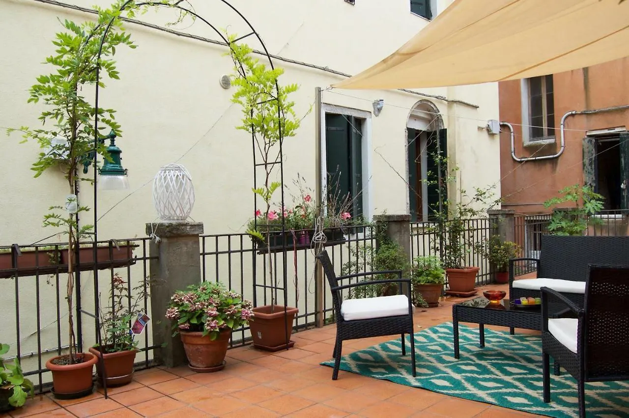 Apartment Ferienwohnung Marinaressa Biennale Terrazza Venedig